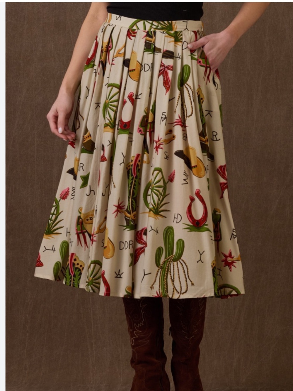 Double D Ranch Atomic Ranch Circle 
Skirt Size Medium NWT
